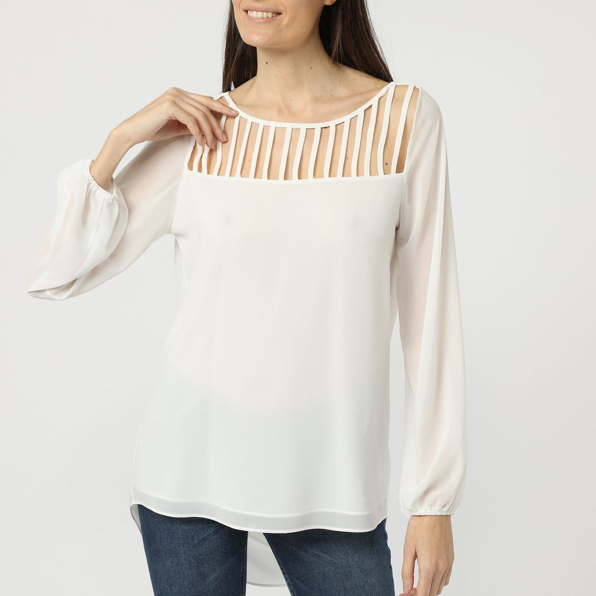 Blusa elegante mujer gasa ligera manga larga calados escote sofisticado versátil color blanco talla L ideal oficina eventos casuales cómoda y moderna outfit femenino ✅Entrega 24/48h