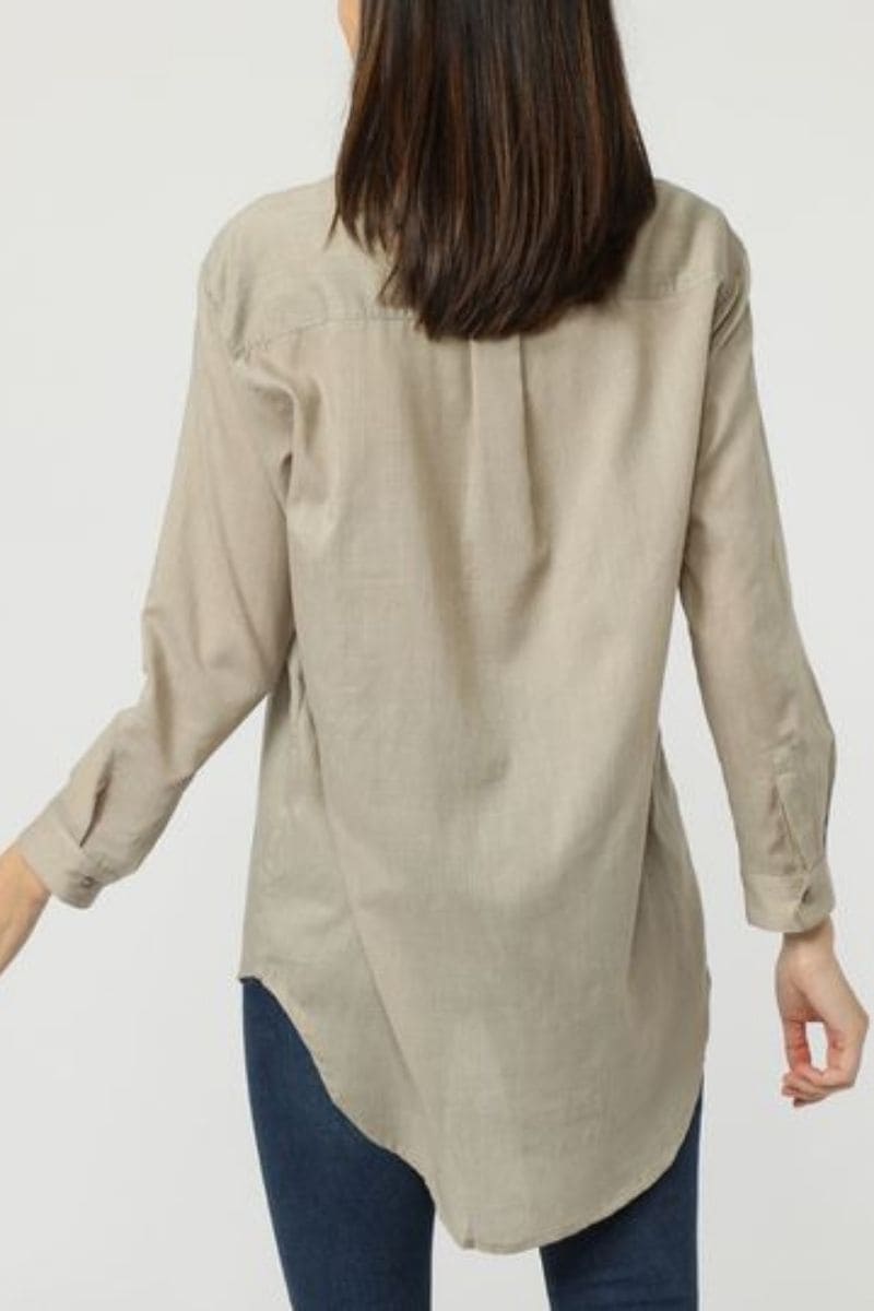 Blusa camisa mujer algodón manga larga bolsillos, diseño liso, cuello camisero, cierre botones, casual elegante beige talla 38, cómoda versátil, outfit trabajo oficina ✅Entrega 24/48h