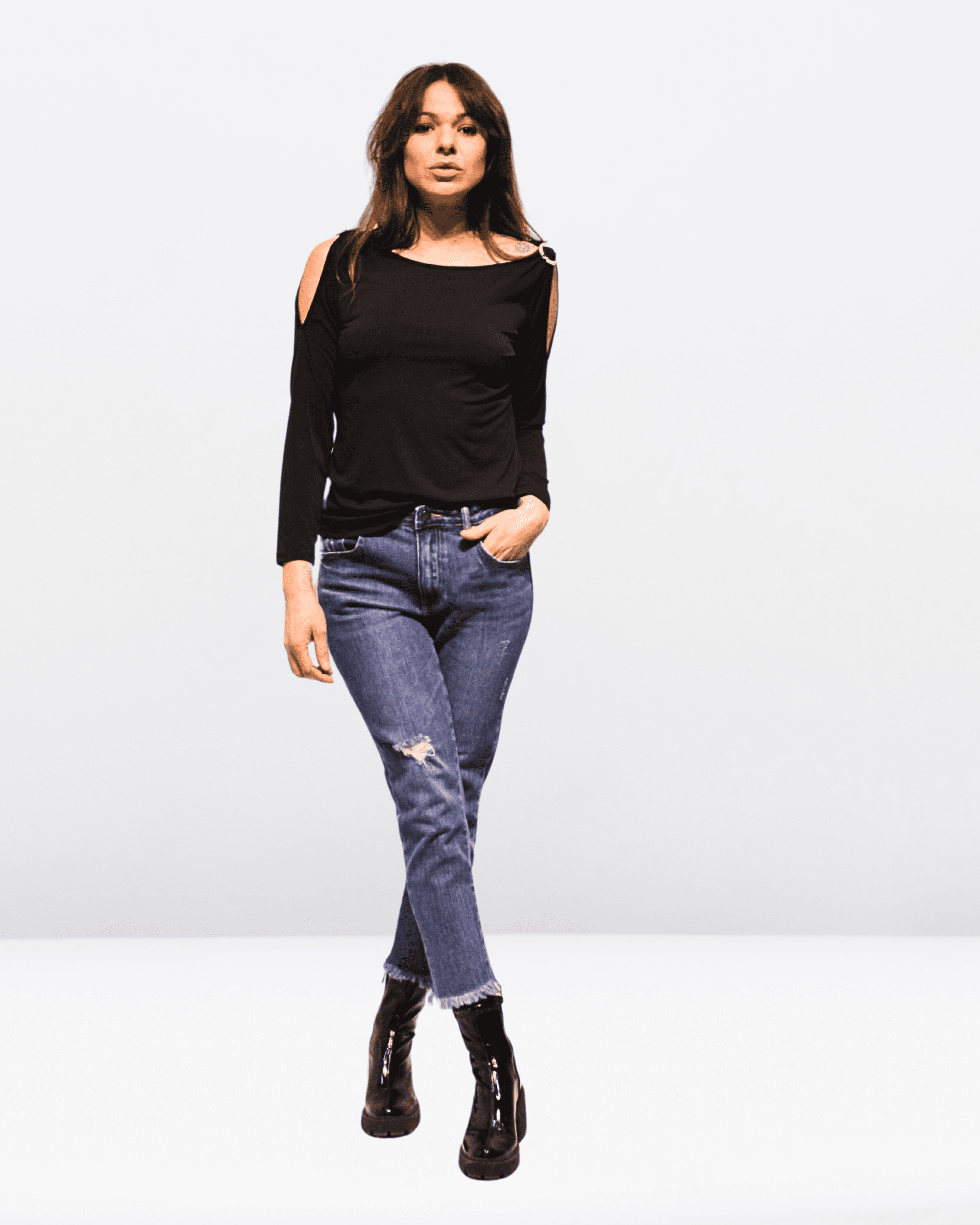 Top mujer hombros descubiertos, blusa manga larga, volantes, cuello redondo, corte crop, color negro, talla 38, versátil, cómodo, tendencia otoño-invierno, outfit moderno, casual elegante ✅Entrega 24/48h