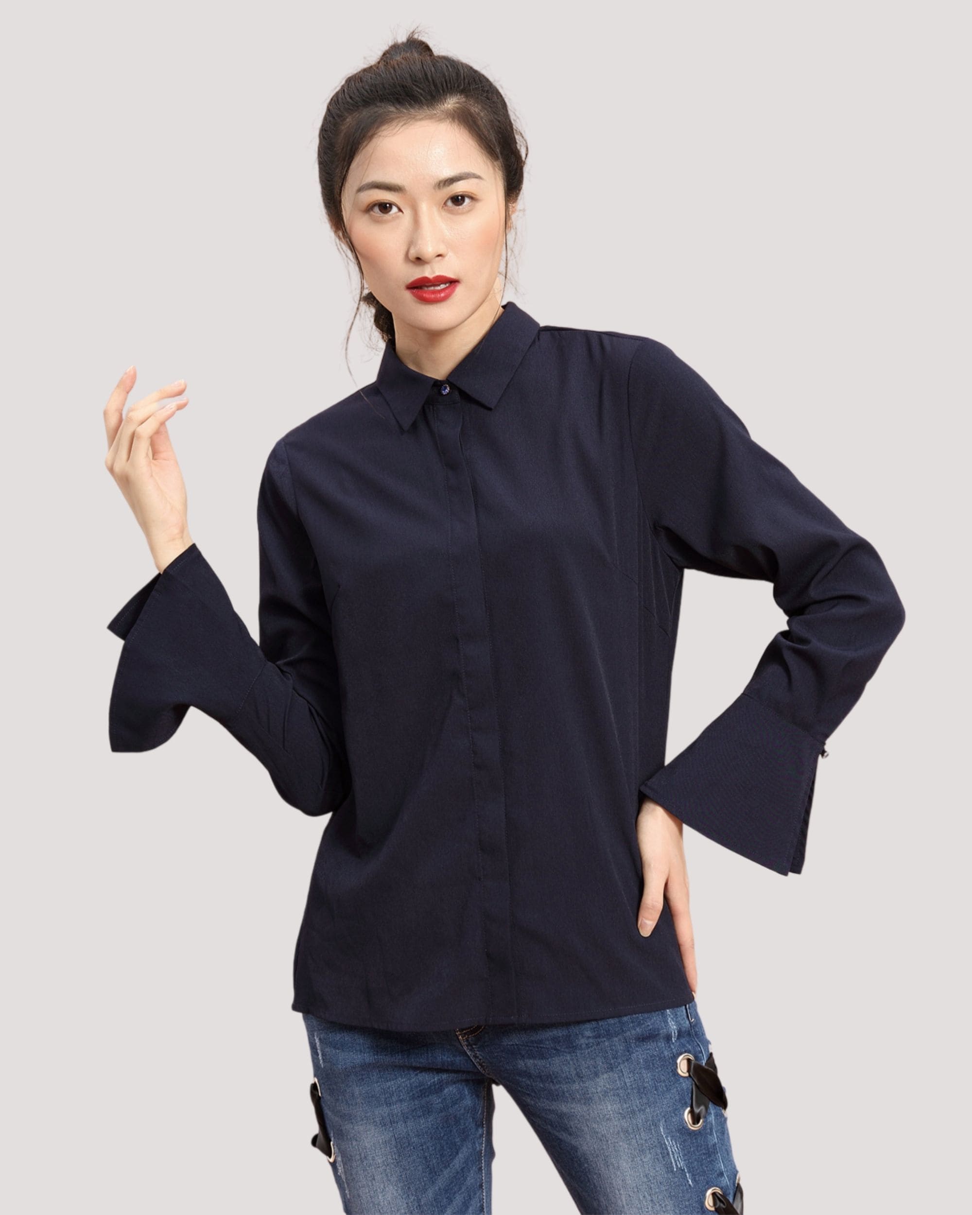 Blusa mujer entallada, camisa elegante, manga larga, escote en V, volante delantero, viscosa suave, cierre de puño, azul marino, talla 42, look casual oficina, cómoda y versátil ✅Entrega 24/48h