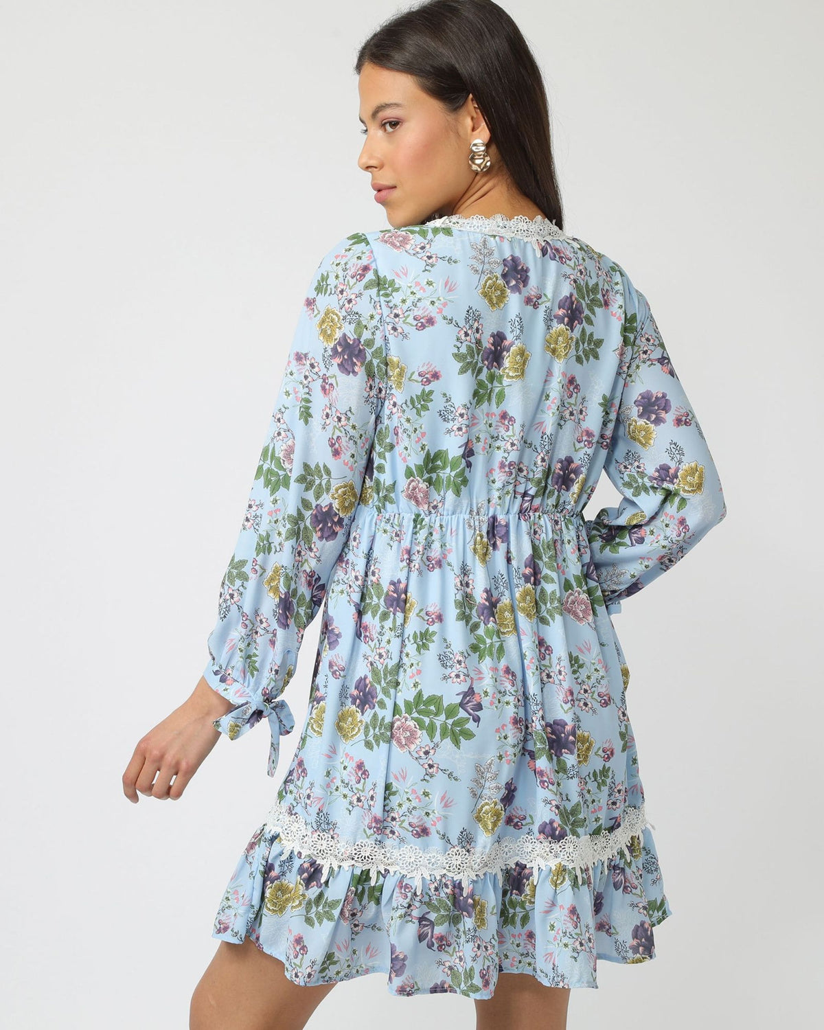 Vestido corto floral, dress bohemio vuelo, encaje en escote, manga larga, tela suave, escote V, modelo fresco y cómodo, ideal oficina eventos, color celeste, talla 38, versátil, elegante, fácil de combinar ✅Entrega 24/48h
