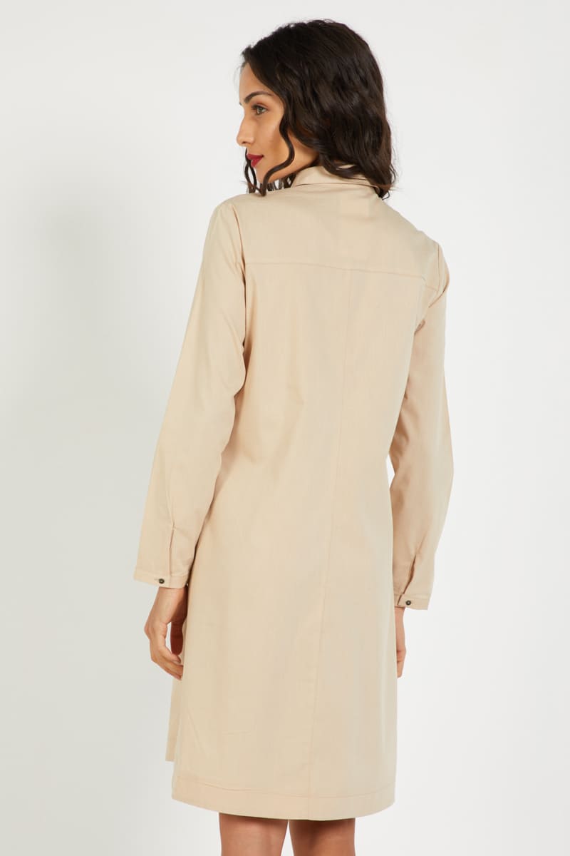 Vestido mujer camisero liso dress outfit formal casual modelo LA-180050 manga larga autorregulable corte recto botones frontal elegante cómodo color beige talla 38 versátil oficina ✅Entrega 24/48h