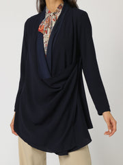 Chaqueta mujer elegante fluida amplia blazer cardigan diseño drapeado escote pico manga larga cierre lateral La Morena LA-180084 color azul talla 38 cómoda versátil ligera ✅Entrega 24/48h