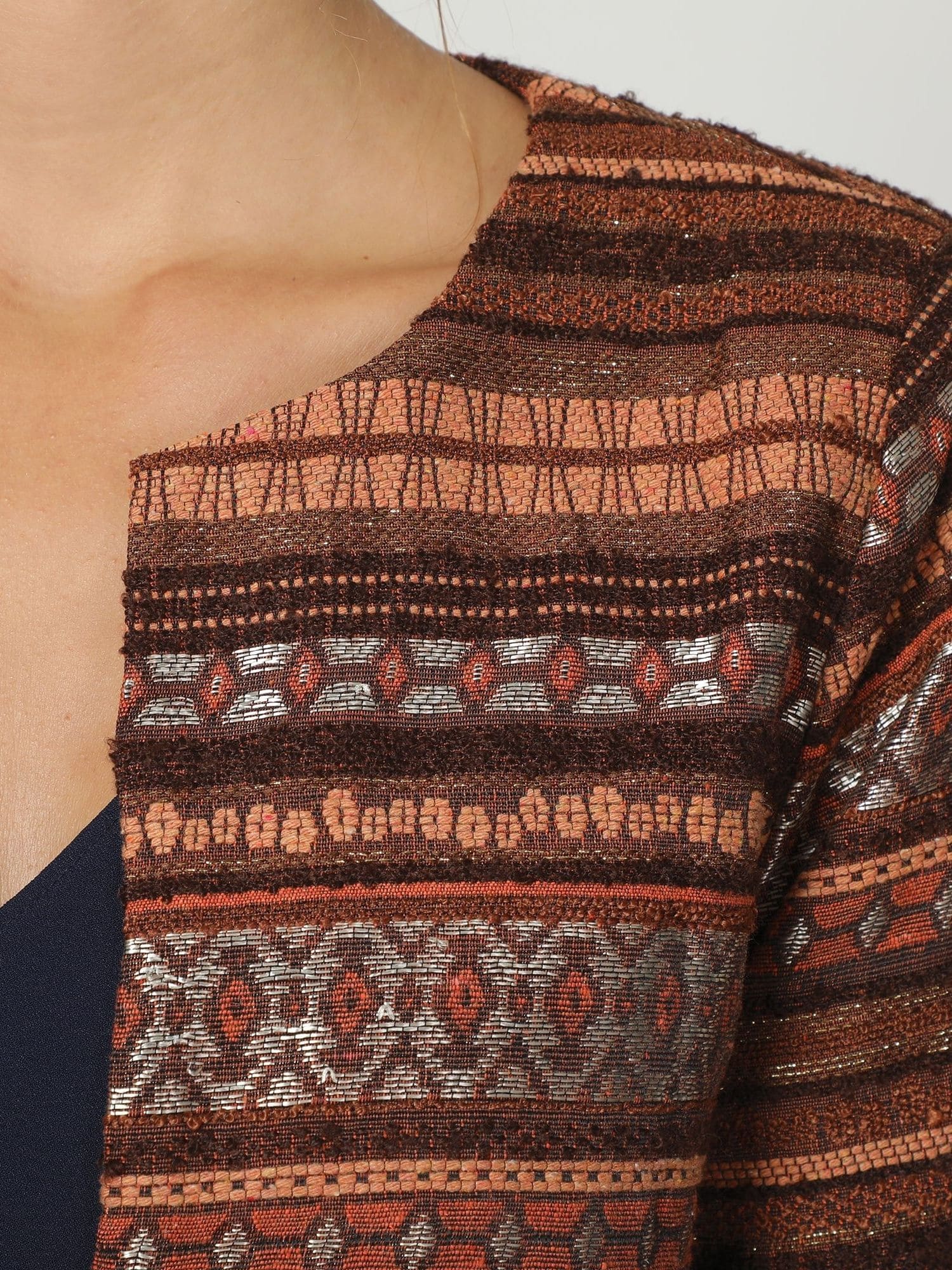 Chaqueta jacquard mujer, blazer, cardigan diseño étnico tejido suave corte recto manga tres cuartos ligera estilo bohemio urbana sofisticada marrón talla 38 look versátil elegante cómoda ✅Entrega 24/48h