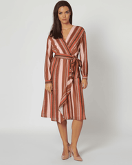 Vestido midi mujer cruzado rayas estilo casual elegante, lazo en cintura, manga larga, tela suave, ideal oficina, eventos y uso diario, disponible talla 38, marrón, cómodo versátil ✅Entrega 24/48h