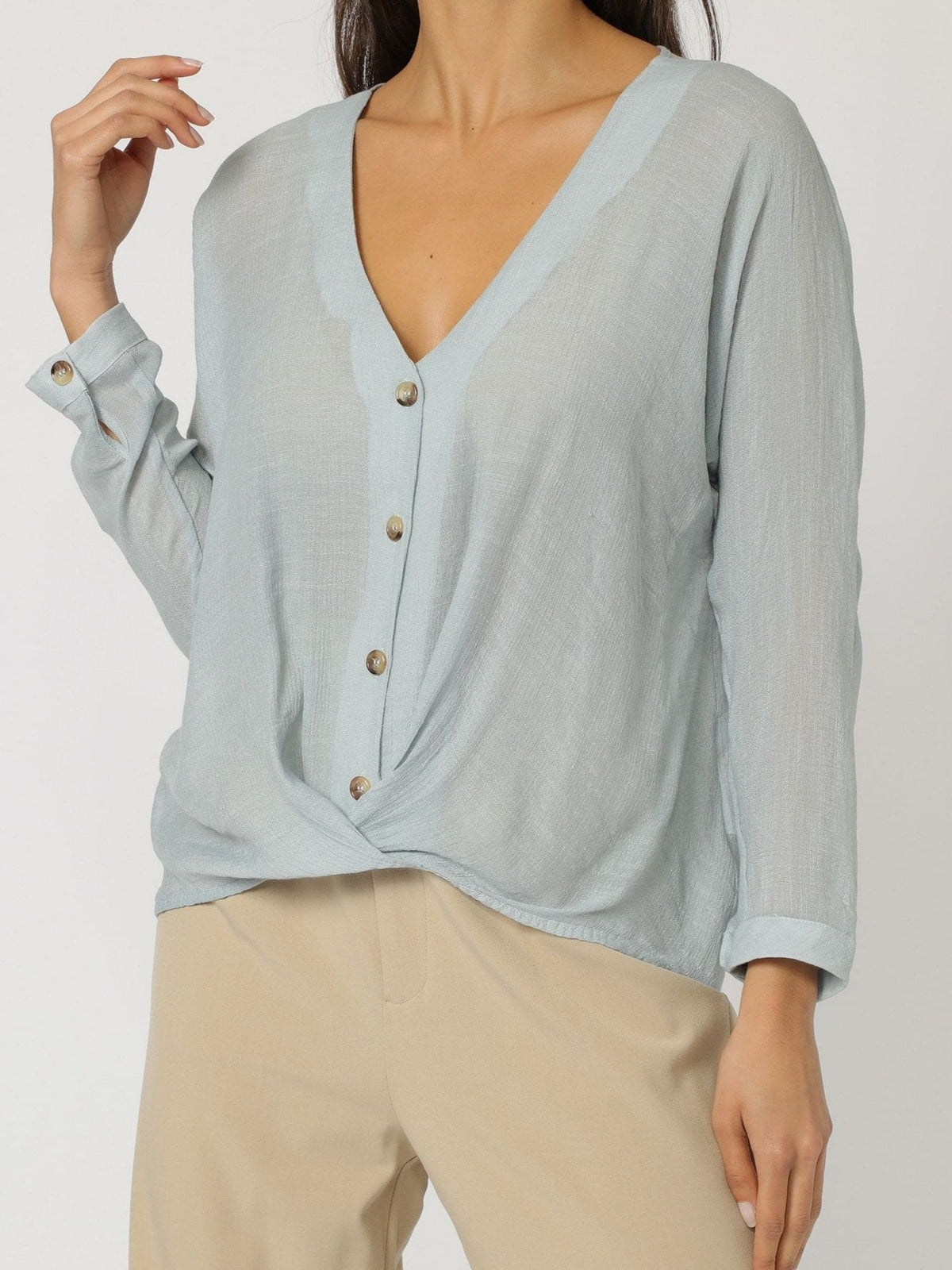 Blusa mujer asimétrica, camisa fluida, nudo frontal, manga larga, cuello pico, botones, corte relajado, azul claro, talla 38, moderna, versátil, cómoda, ideal oficina y casual ✅Entrega 24/48h