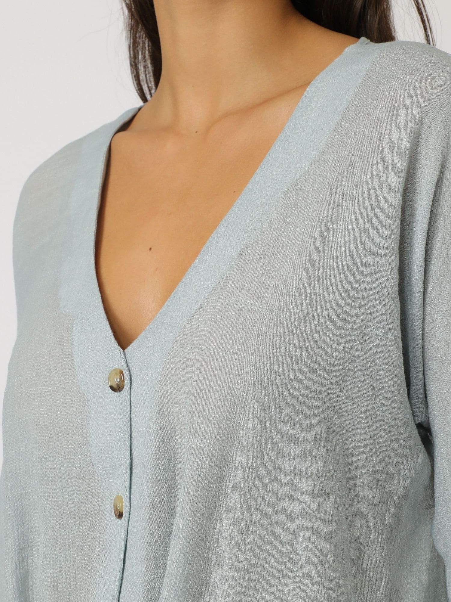 Blusa mujer asimétrica, camisa fluida, nudo frontal, manga larga, cuello pico, botones, corte relajado, azul claro, talla 38, moderna, versátil, cómoda, ideal oficina y casual ✅Entrega 24/48h