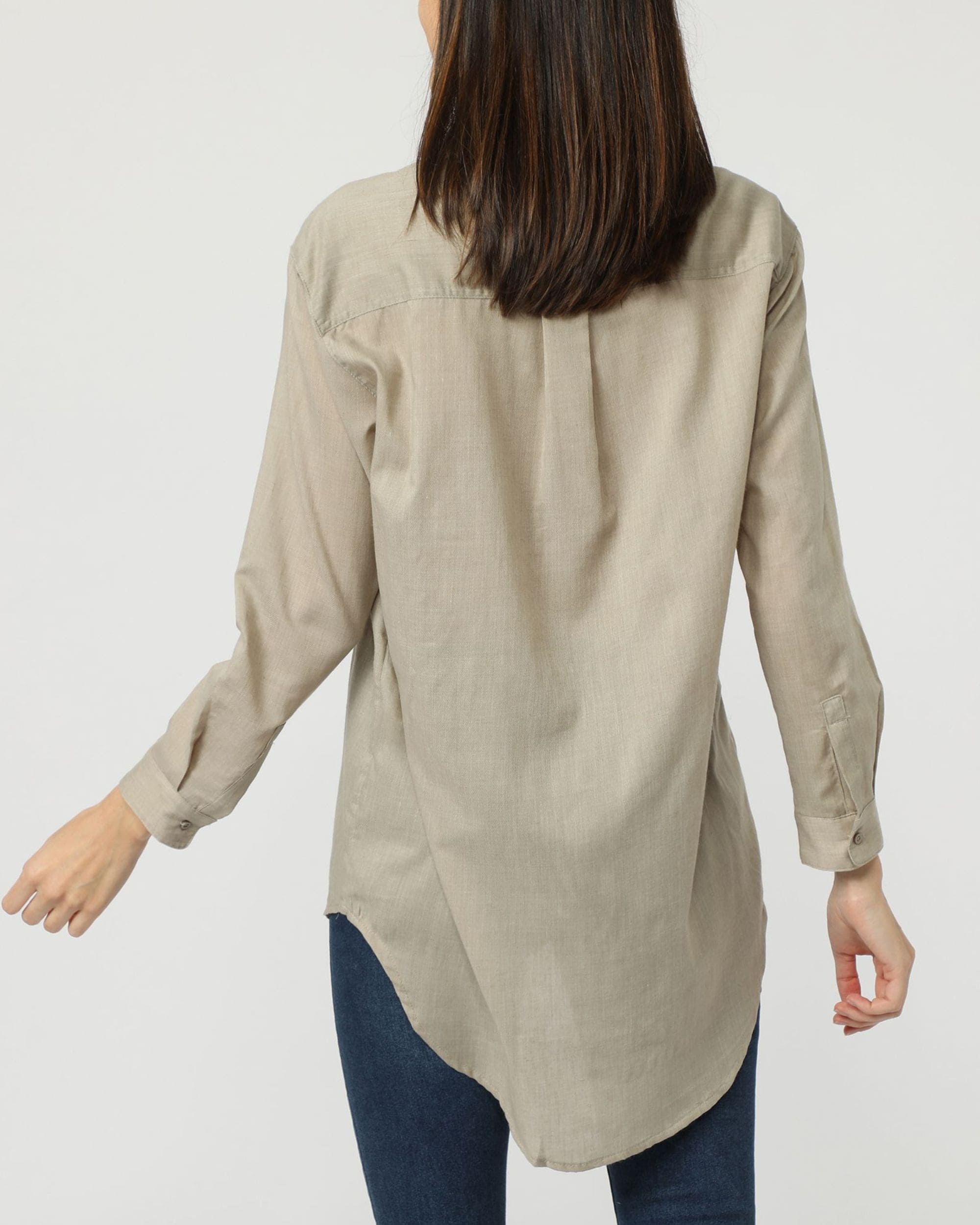 Camisa y blusa mujer popelina algodón cuello camisero manga larga bolsillo delantero bajo redondeado corte clásico, tono beige, talla 38, básica, cómoda, versátil ideal oficina o casual ✅Entrega 24/48h