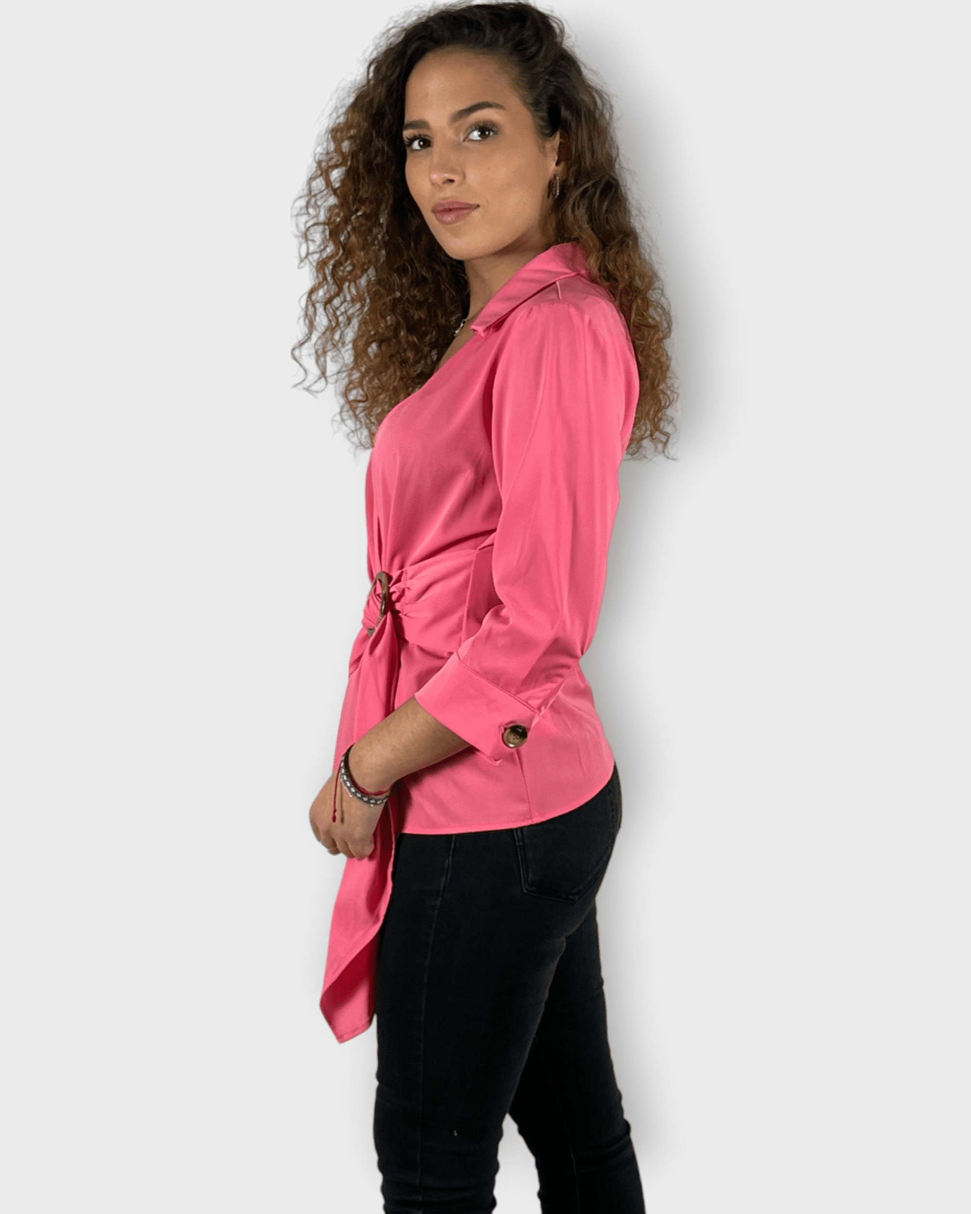 Blusa cruzada mujer, camisa satén, manga 3/4, escote en V, cuello camisero, broche lateral, elegante, cómoda, estilo moderno, poliéster, talla 38, color rosa, ideal cita y oficina ✅Entrega 24/48h