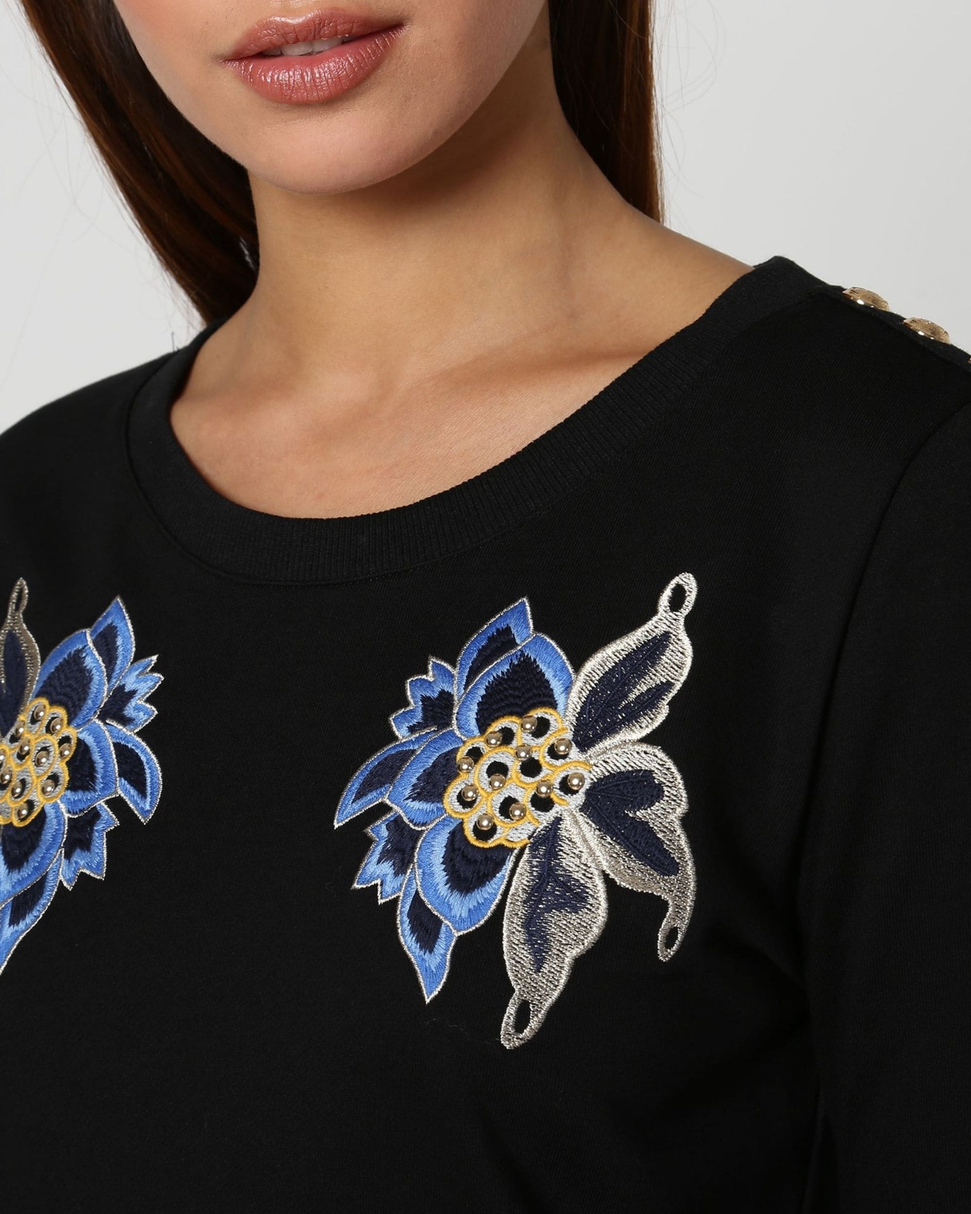 Blusa Mujer Manga Larga Bordado Floral Escote Redondo Tela Suave Elegante Casual Negra Talla 38 Moderna Versátil Look Diario Oficina Outfit Combinable Jeans Accesorios ✅Entrega 24/48h