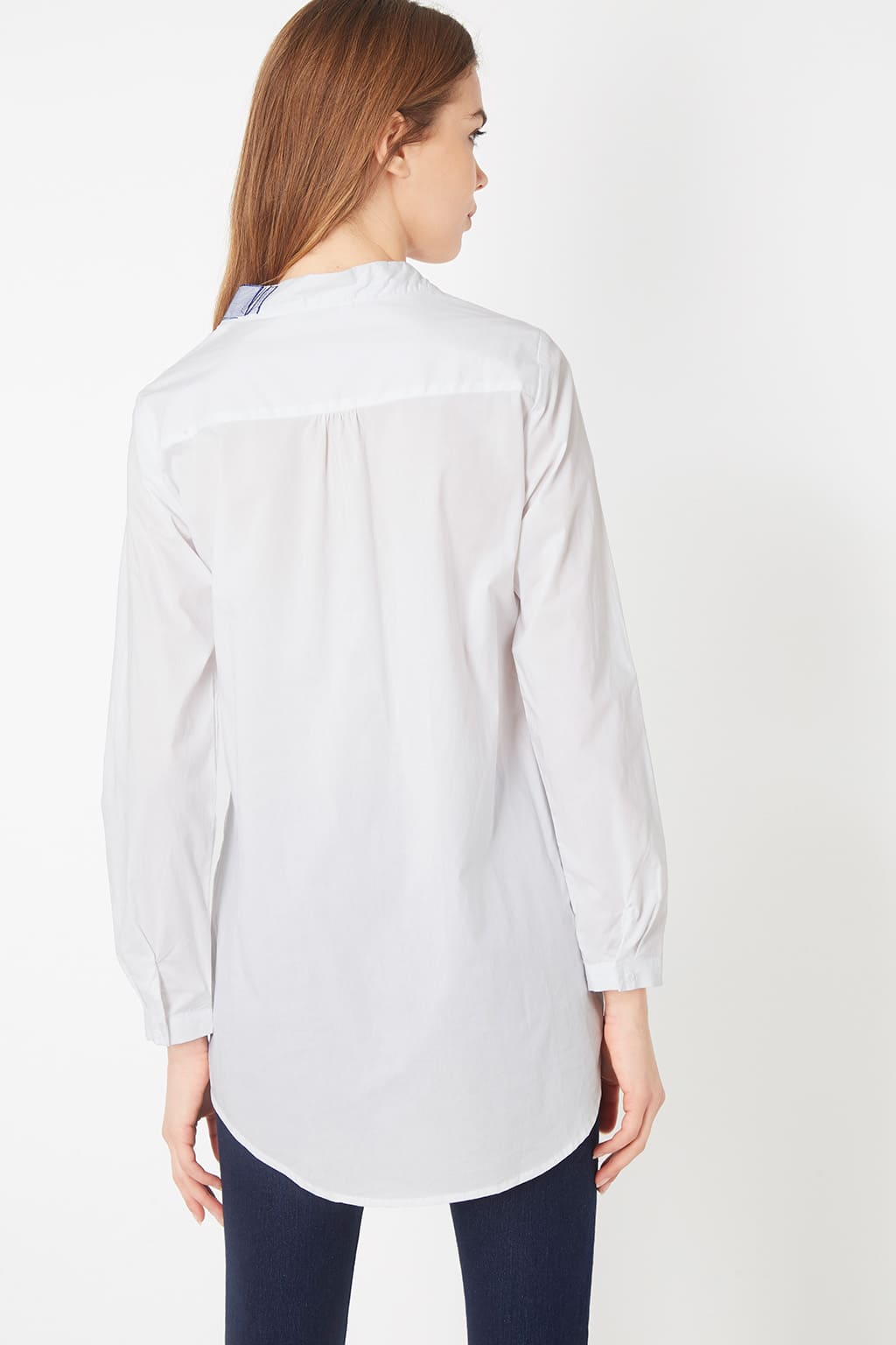 Blusa mujer, camisa larga, diseño bordado azul, manga larga, cuello pico, tejido algodón, cómoda, versátil, estilo casual, talla 38, look moderno, ideal oficina y diario, blanco, ✅Entrega 24/48h