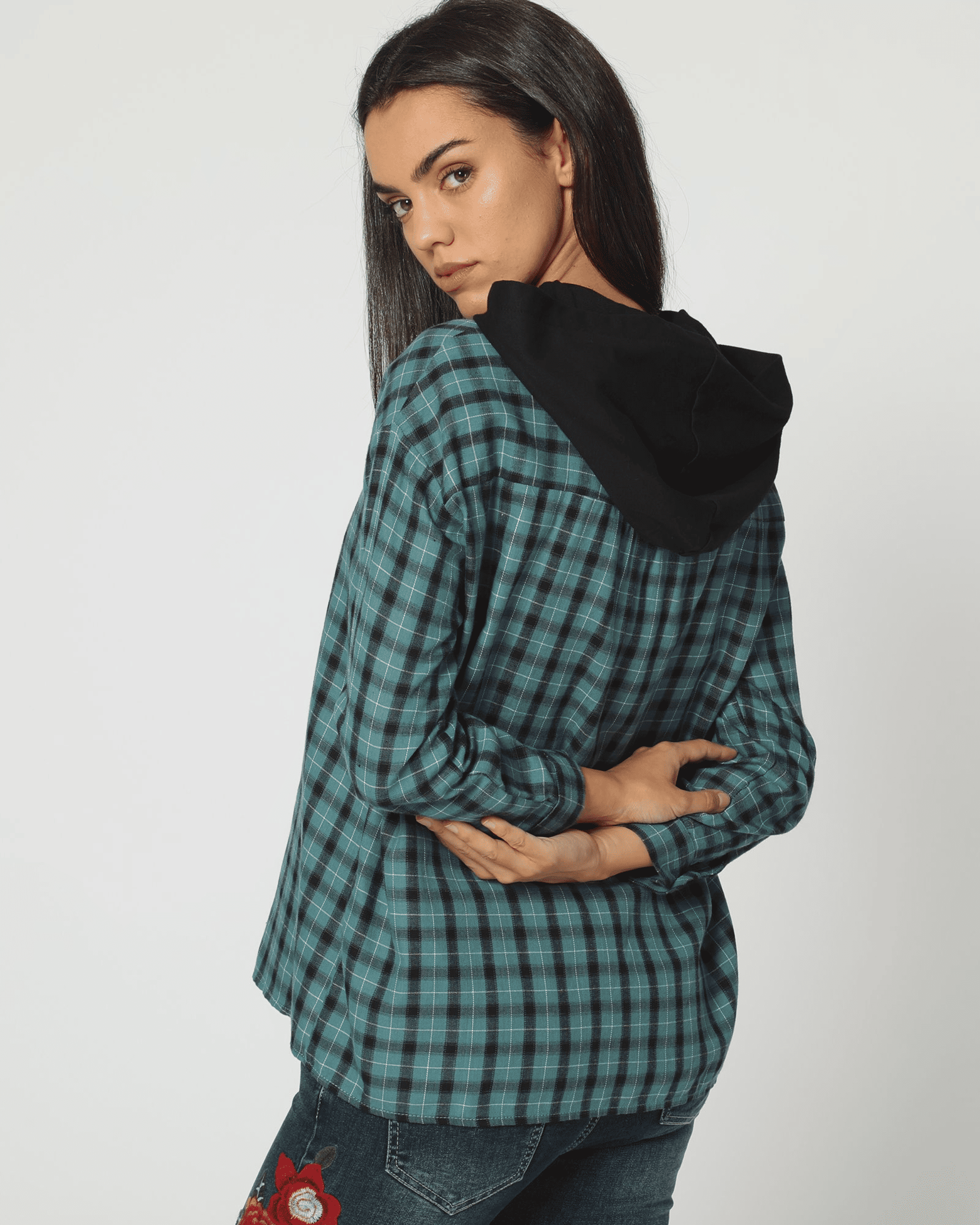 Camisa cuadros mujer, shirt casual urbana, manga larga, capucha negra, ligera, botones, corte regular, estilo versátil, color verde, talla 38, cómoda, perfecta looks diarios, oficina, jeans, tacones ✅Entrega 24/48h