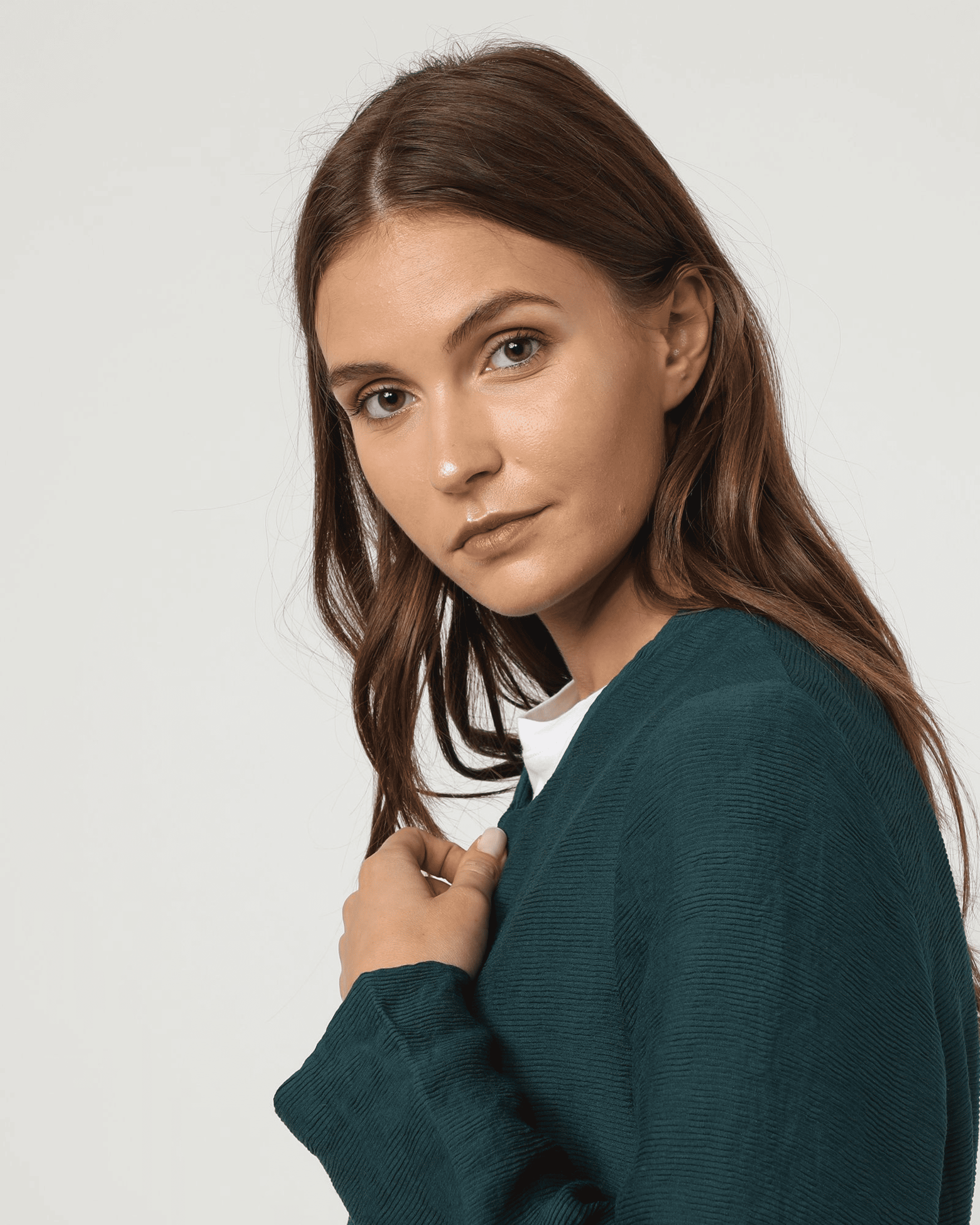 Chaqueta mujer corta elegante blazer jacket minimalista cierre cremallera tejido ligero tacto suave look casual urbano oficina verde oscuro talla 38 cómoda versátil combina jeans formales ✅Entrega 24/48h