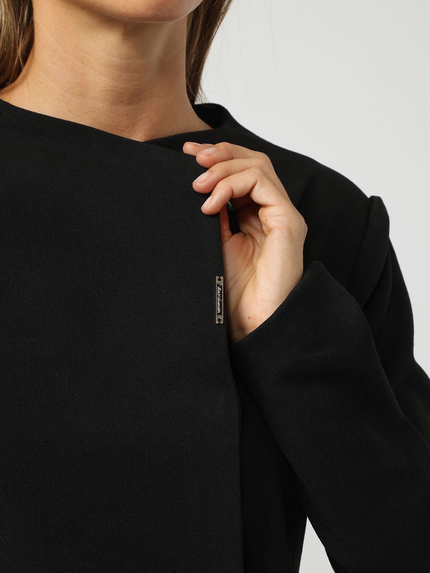 Blazer mujer, chaqueta crop minimalista diseño formal, manga larga, corte recto, tejido suave, color negro, talla 38, elegante, versátil, ideal oficina y eventos urbanos, cómoda y sofisticada ✅Entrega 24/48h