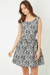 Vestido corto mujer, dress, outfit, estampado paisley, lazos laterales, tirantes anchos, forro interior, bajo con volante, corte evasé, viscosa, estilo casual elegante, colores negro blanco, talla M ✅Entrega 24/48h