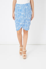 Falda mujer semicorta estampada azul, diseño bajo irregular, corte asimétrico elegante, cierre cremallera botón, forro interior, cómoda y versátil, talla L disponible, ideal primavera verano ✅Entrega 24/48h