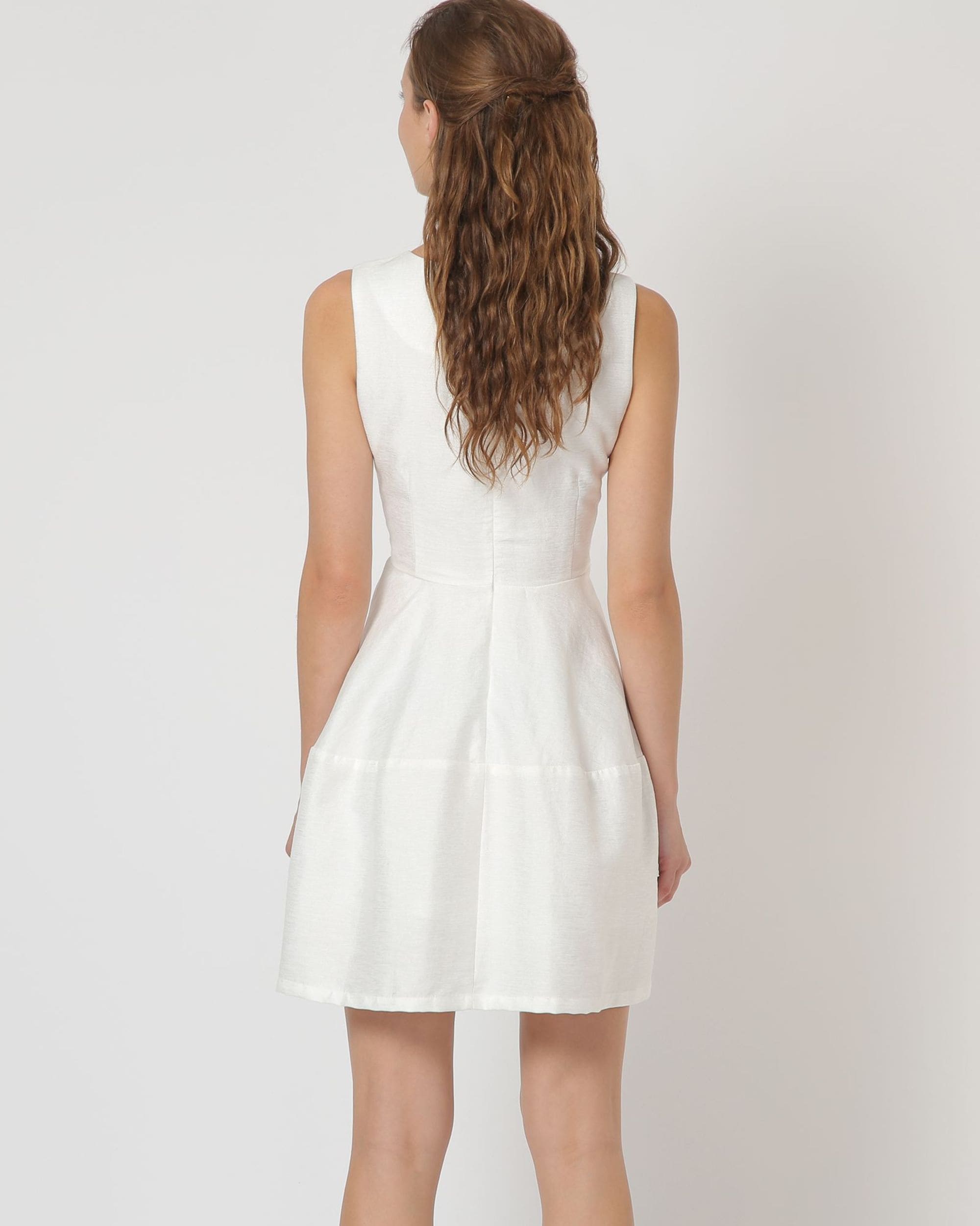 Vestido mujer corto evasé sin mangas blanco Sinty SI-180079, escote redondo, lazos decorativos, cierre cremallera, forro interior, elegante, versátil, talla 36, ideal eventos, cómodo ✅Entrega 24/48h