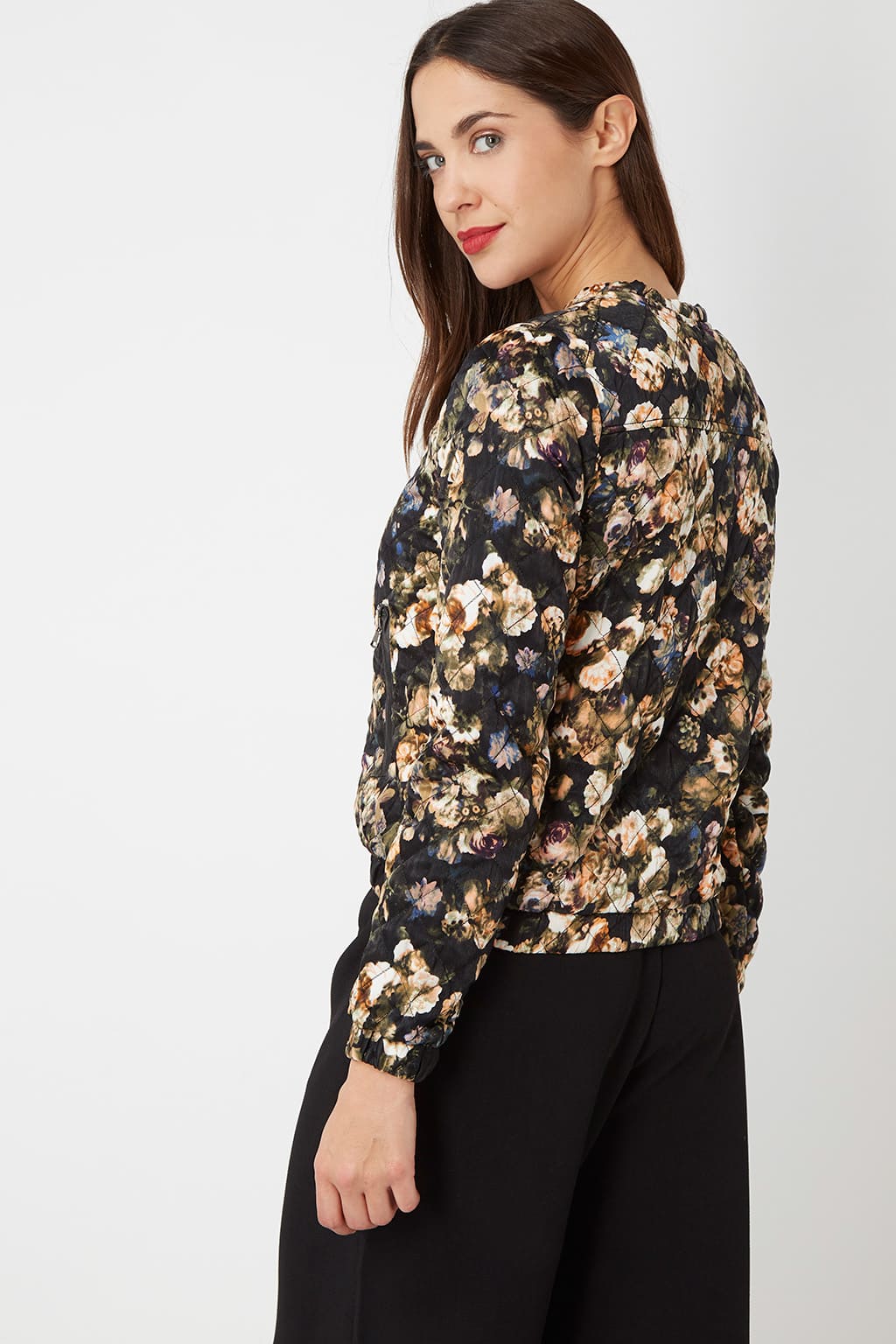 Chaqueta mujer corta satinado floral, abrigo ligero, cremallera frontal, manga larga, estilo casual, tejido suave, floral print negra multicolor, talla 36, ideal entretiempo, cómoda y versátil ✅Entrega 24/48h