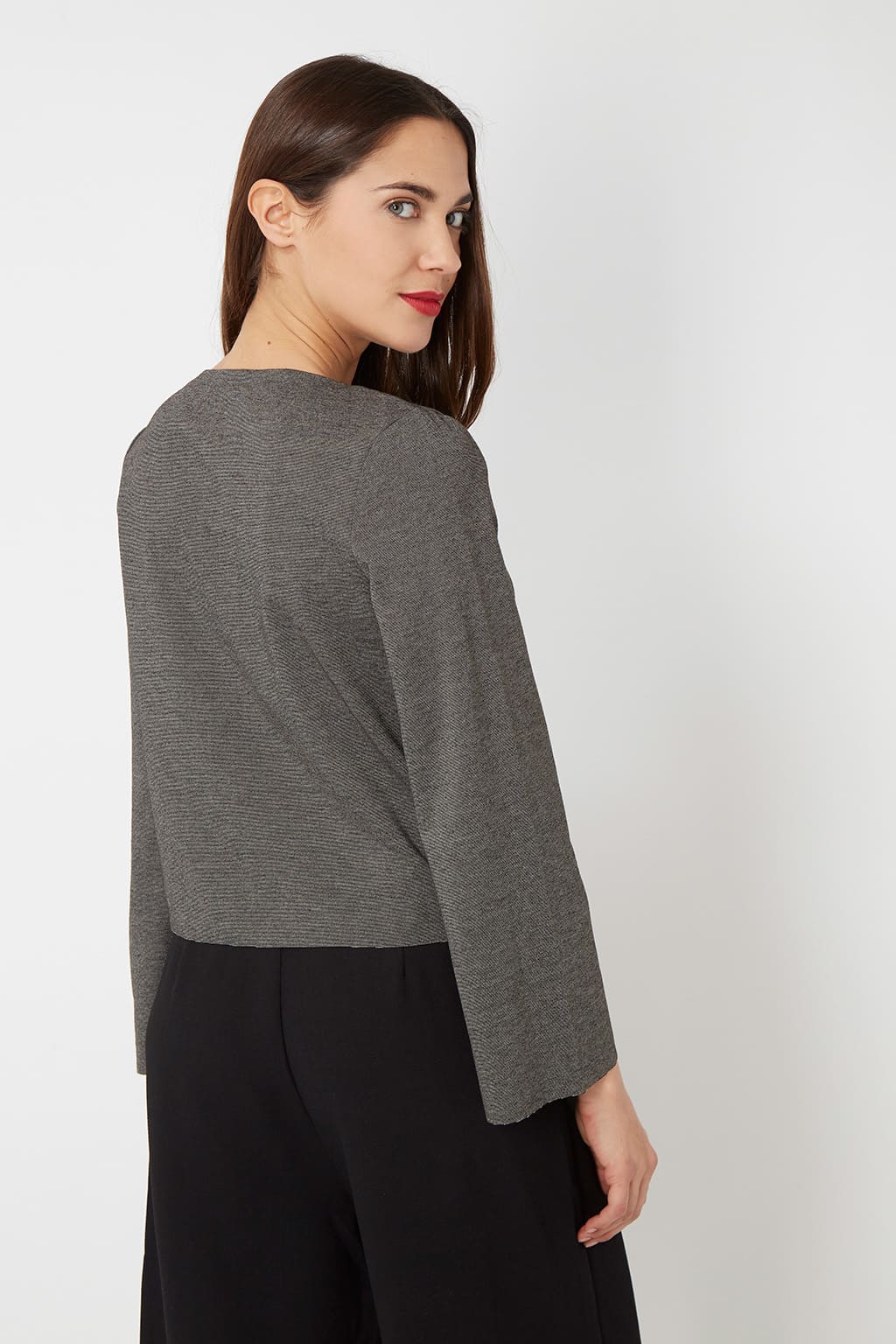 Jersey fino mujer, suéter ligero, blusa manga larga, cuello barco, detalles metálicos, diseño moderno, viscosa suave, corte recto, color gris, talla 36, versátil y elegante ✅Entrega 24/48h
