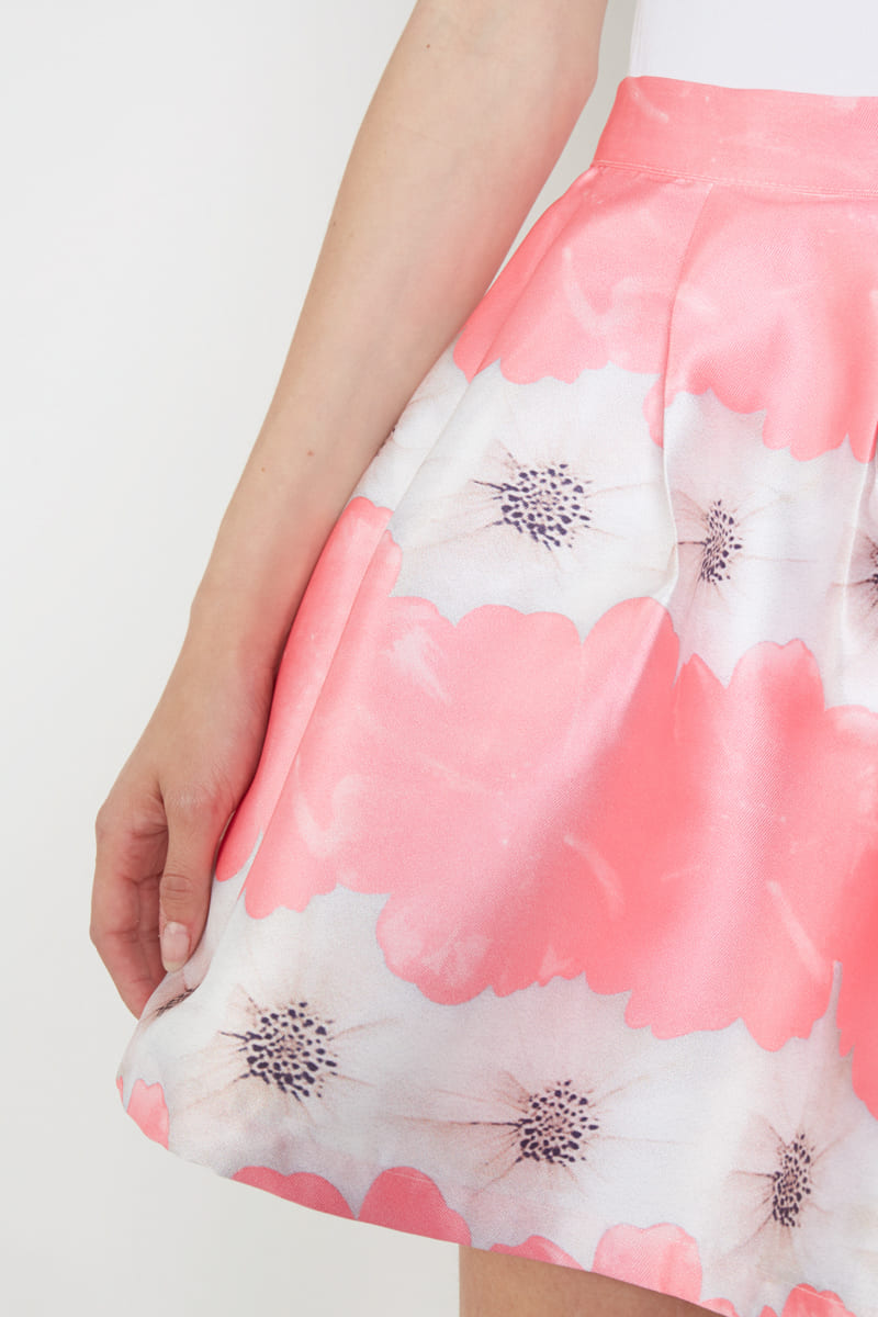Falda corta, mini skirt, diseño plisado, tela satinada, estampado floral, cierre cremallera y botón, modelo SI-290053, estilo femenino elegante, color rosa, talla L, prenda cómoda ideal eventos, versátil ✅Entrega 24/48h