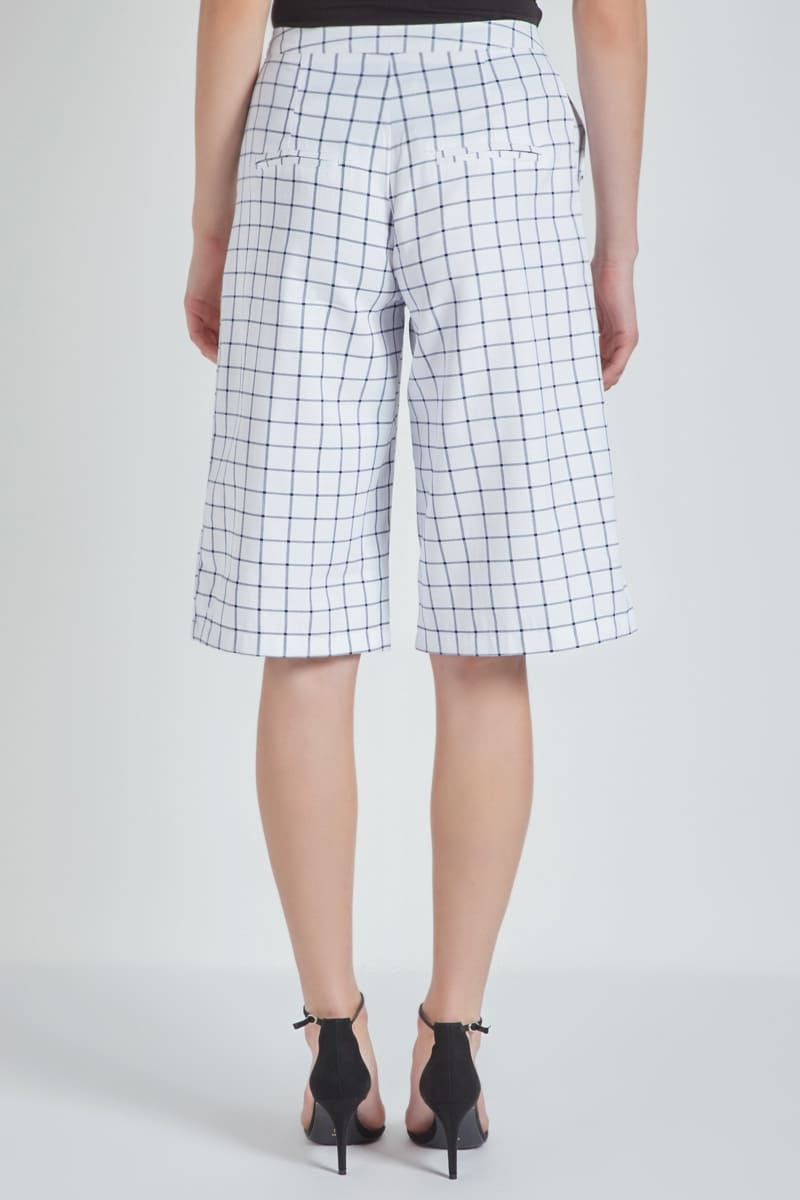 Bermuda mujer cuadros blanco, short elegante, talle alto, tejido ligero, estilo sofisticado, look formal o urbano, versátil, perfecta oficina, talla L, comodidad y frescura aseguradas ✅Entrega 24/48h