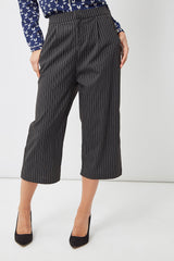 Pantalón culotte mujer, pantalón fluido, outfit elegante, rayas verticales, cintura media, bolsillos laterales, cierre cremallera, suave, cómodo, versátil, color negro, talla S ✅Entrega 24/48h