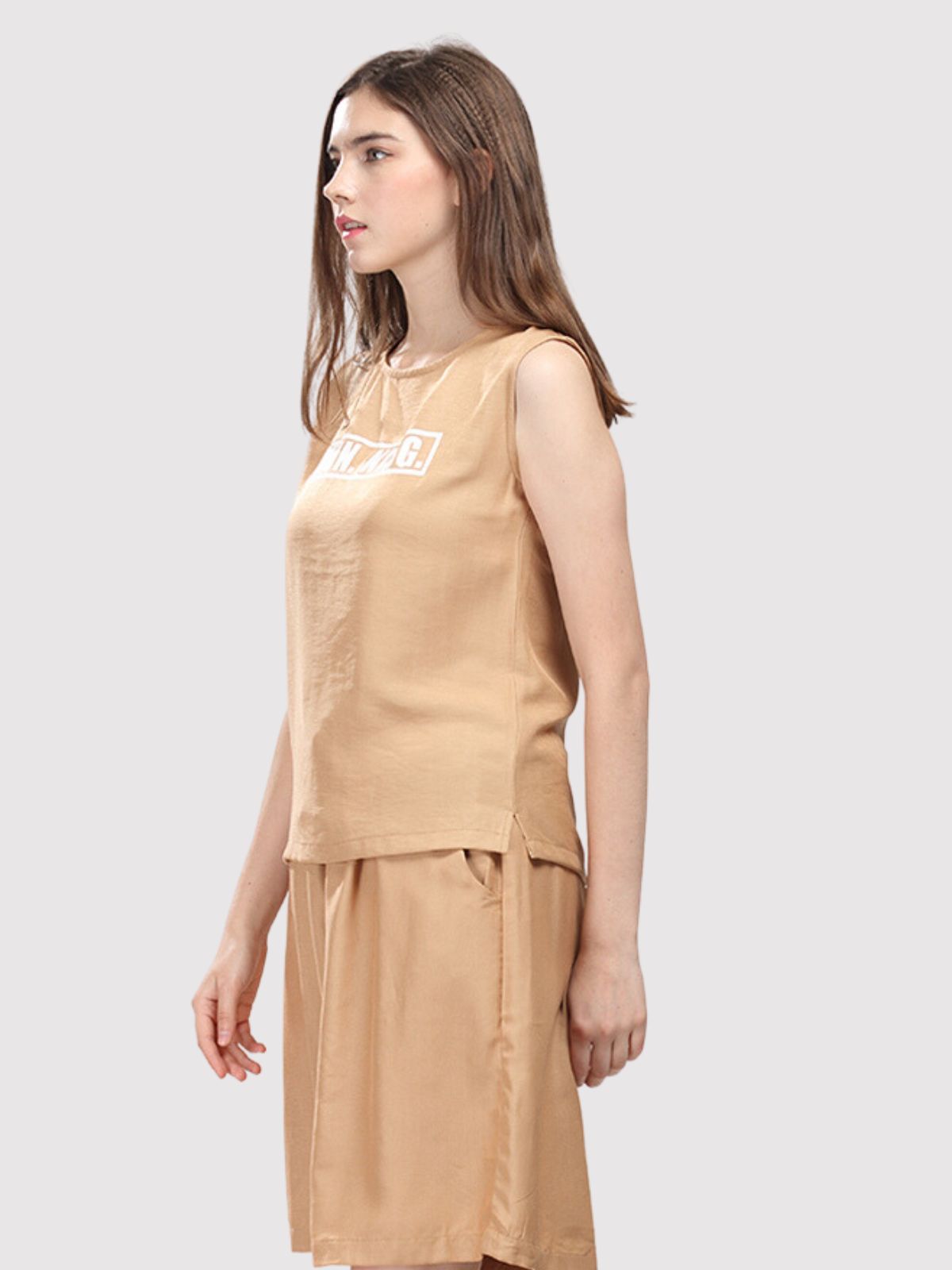Top mujer sin mangas camiseta casual estampado letras cuello redondo corte recto aberturas laterales color camel talla S cómodo versátil ligero ideal verano outfits casuales ✅Entrega 24/48h