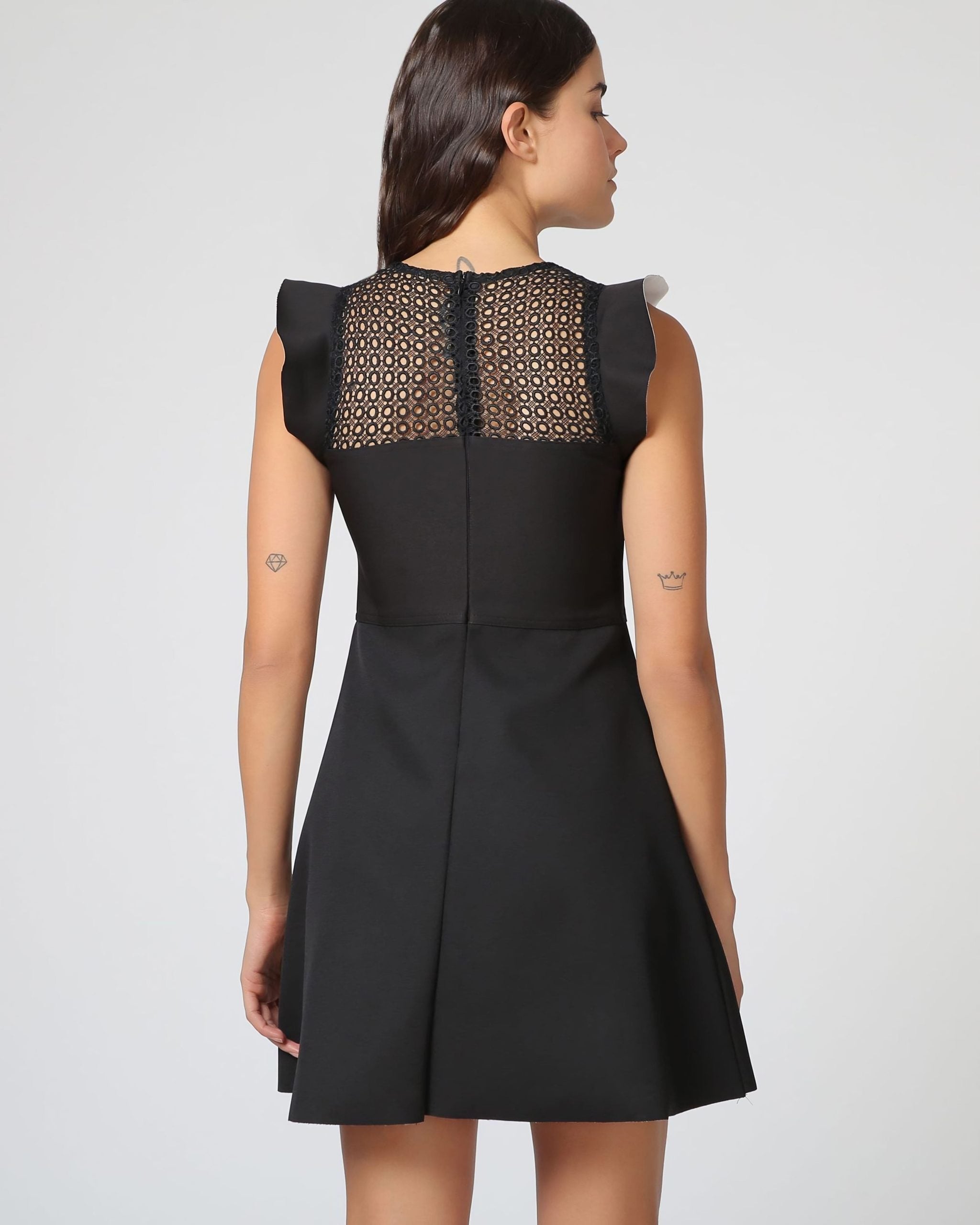 Vestido corto mujer, dress, outfit detalles encaje, escote en V, manga corta, diseño liso elegante, con pinzas y volante, cierre cremallera, modelo Sinty SI-290173, talla 36, negro, cómodo y versátil ✅Entrega 24/48h