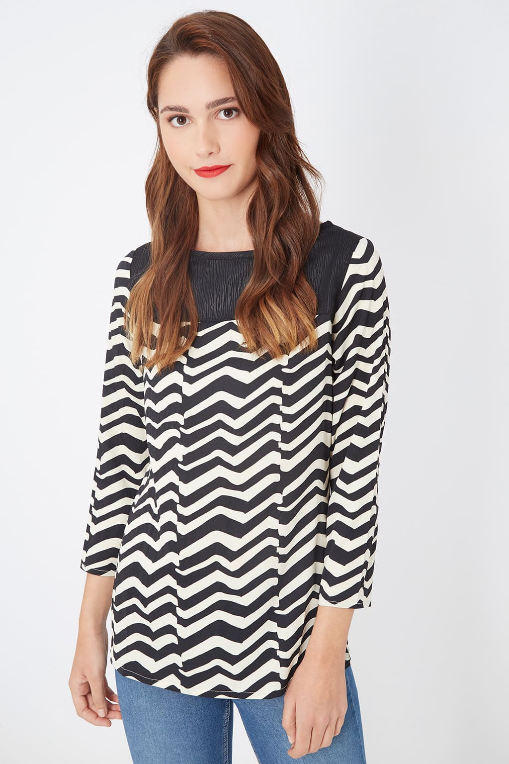 Blusa top camisa mujer diseño zigzag canesú contraste viscosa manga larga cómoda versátil elegante ideal oficinas moda casual blanco negro talla L ✅Entrega 24/48h