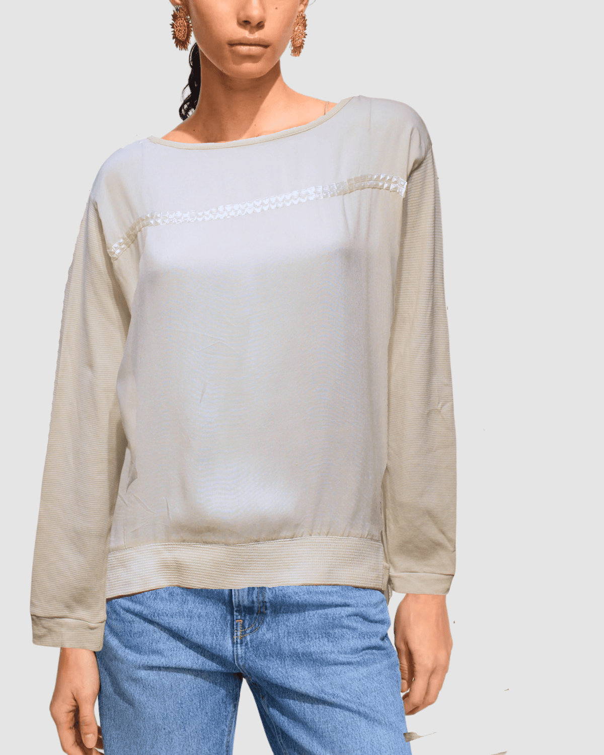 Blusa ligera manga larga, shirt, transparente, detalles decorativos, diseño relajado, tela fresca, cómoda oficina ciudad, color beige, talla L, ideal jeans pantalón clásico, look sofisticado ✅Entrega 24/48h