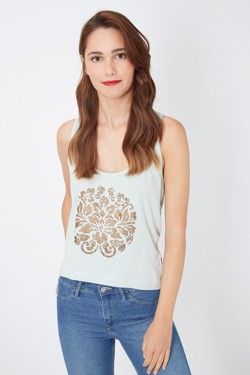 Camiseta mujer, top sin mangas, estilo casual, espalda nadador, cuello redondo, estampado tribal dorado, tejido ligero, color azul, talla S, cómoda y fresca, ideal verano, looks relajados ✅Entrega 24/48h