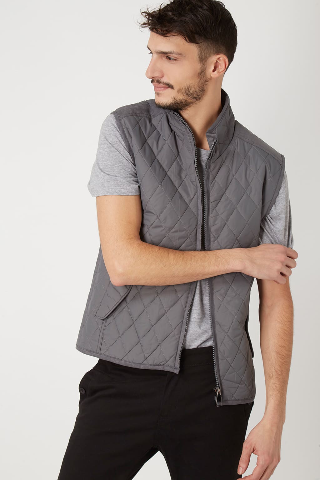 Chaleco acolchado, abrigo, chaqueta, cuello alto, bolsillos con botón, cierre cremallera, diseño texturizado, poliéster, corte regular, estilo casual, color gris, talla L, cómodo y versátil, ideal entretiempo ✅Entrega 24/48h