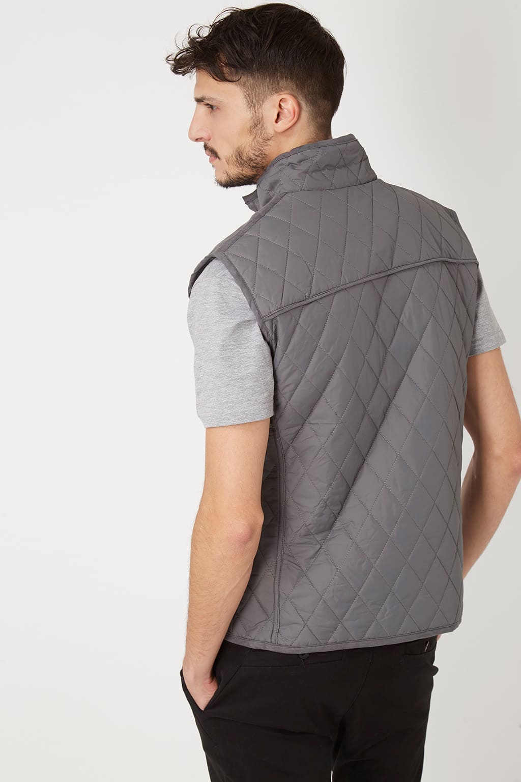 Chaleco acolchado, abrigo, chaqueta, cuello alto, bolsillos con botón, cierre cremallera, diseño texturizado, poliéster, corte regular, estilo casual, color gris, talla L, cómodo y versátil, ideal entretiempo ✅Entrega 24/48h