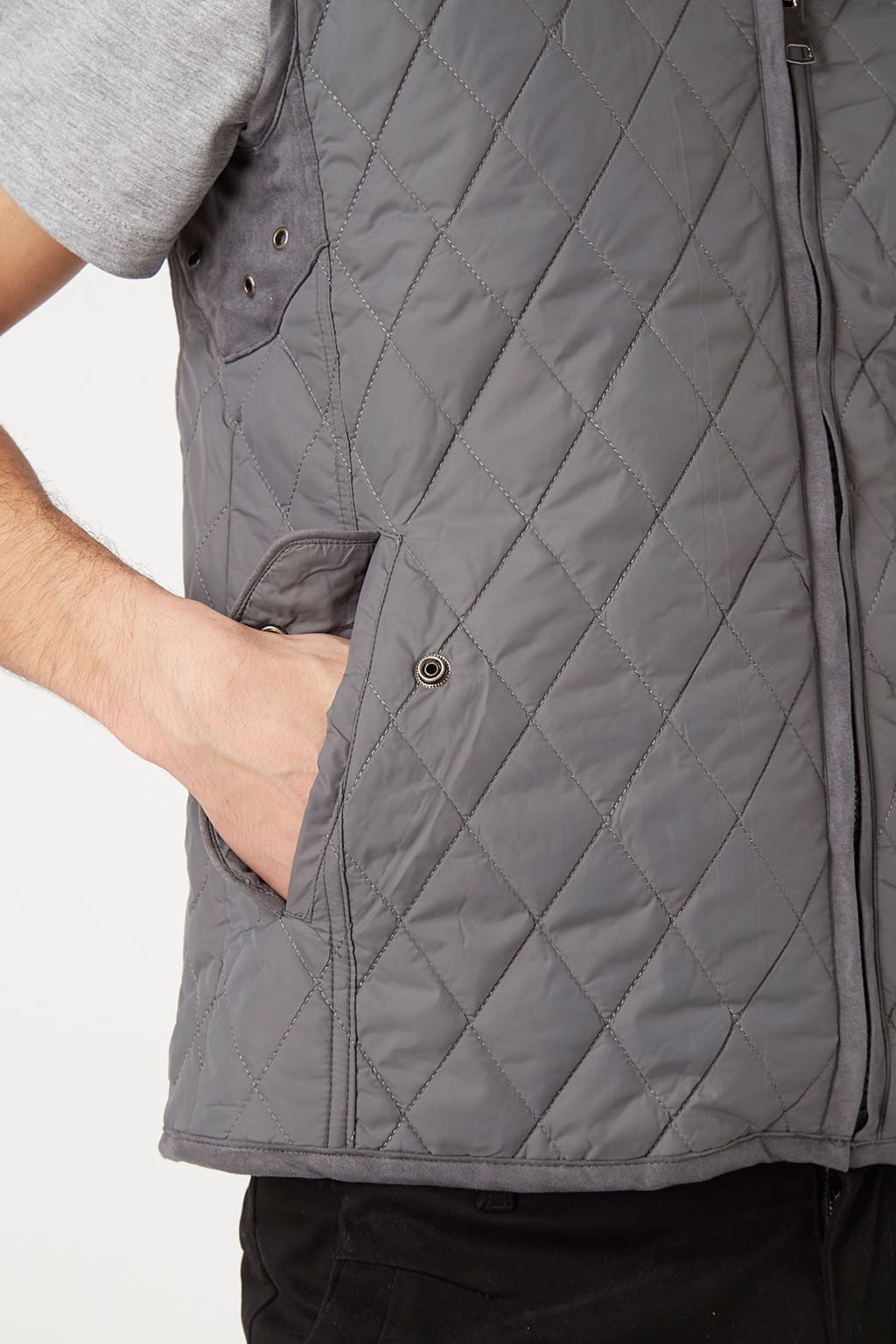 Chaleco acolchado, abrigo, chaqueta, cuello alto, bolsillos con botón, cierre cremallera, diseño texturizado, poliéster, corte regular, estilo casual, color gris, talla L, cómodo y versátil, ideal entretiempo ✅Entrega 24/48h