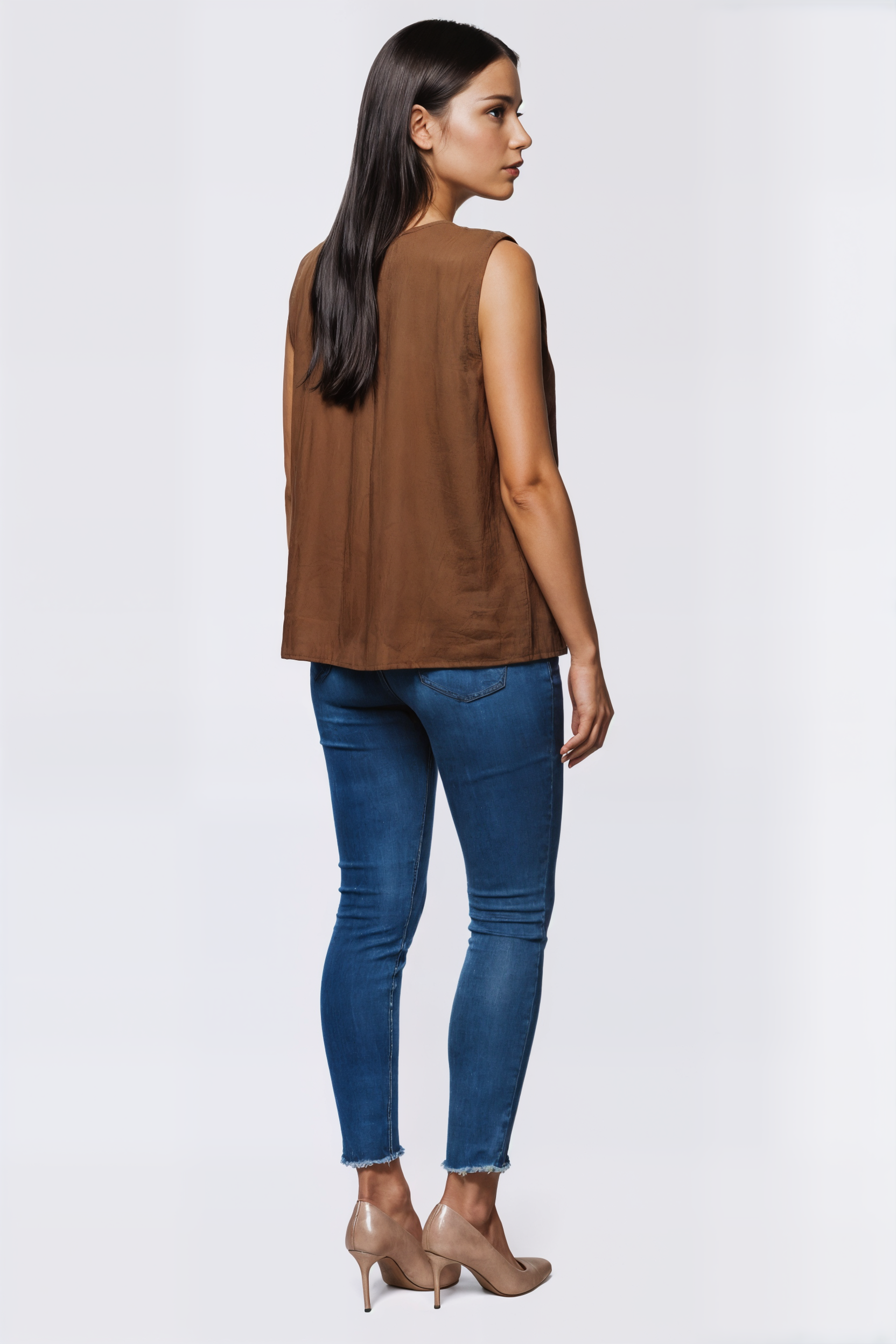 Blusa sin mangas con volante en el cuello