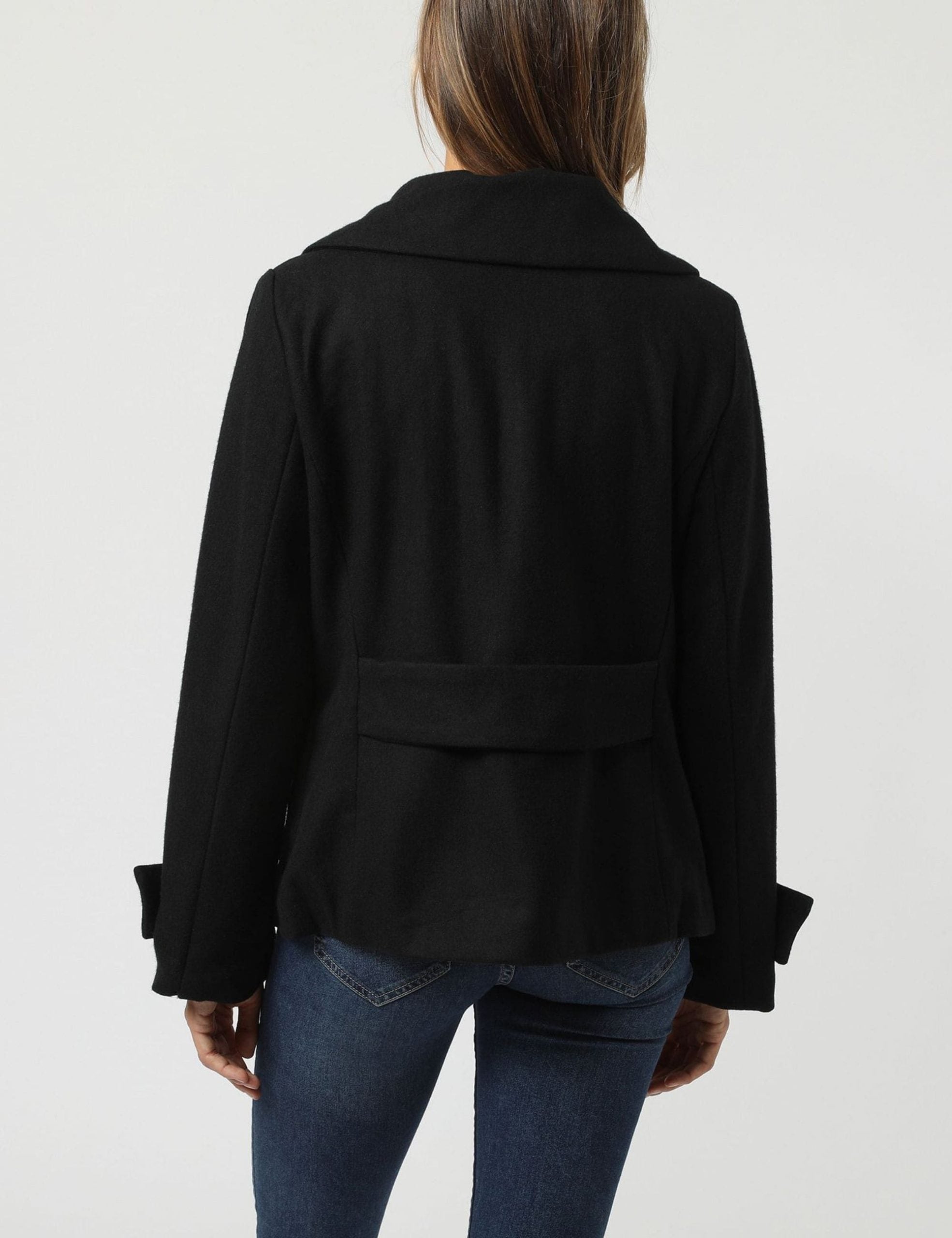 Chaqueta corta mujer blazer elegante tipo americana solapa clásica, botones grandes, bolsillos laterales, tela suave color negro, estilo moderno, talla 36, sofisticada y versátil. ✅Entrega 24/48h